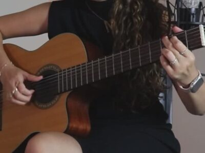 Maria Olivia - Voz e Violão
