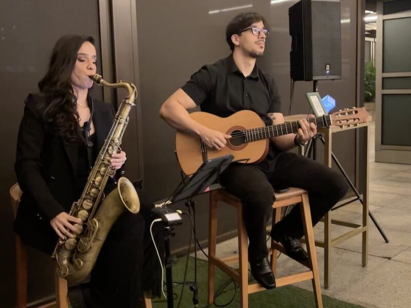 Saxofone e Violão - Duo Acústico